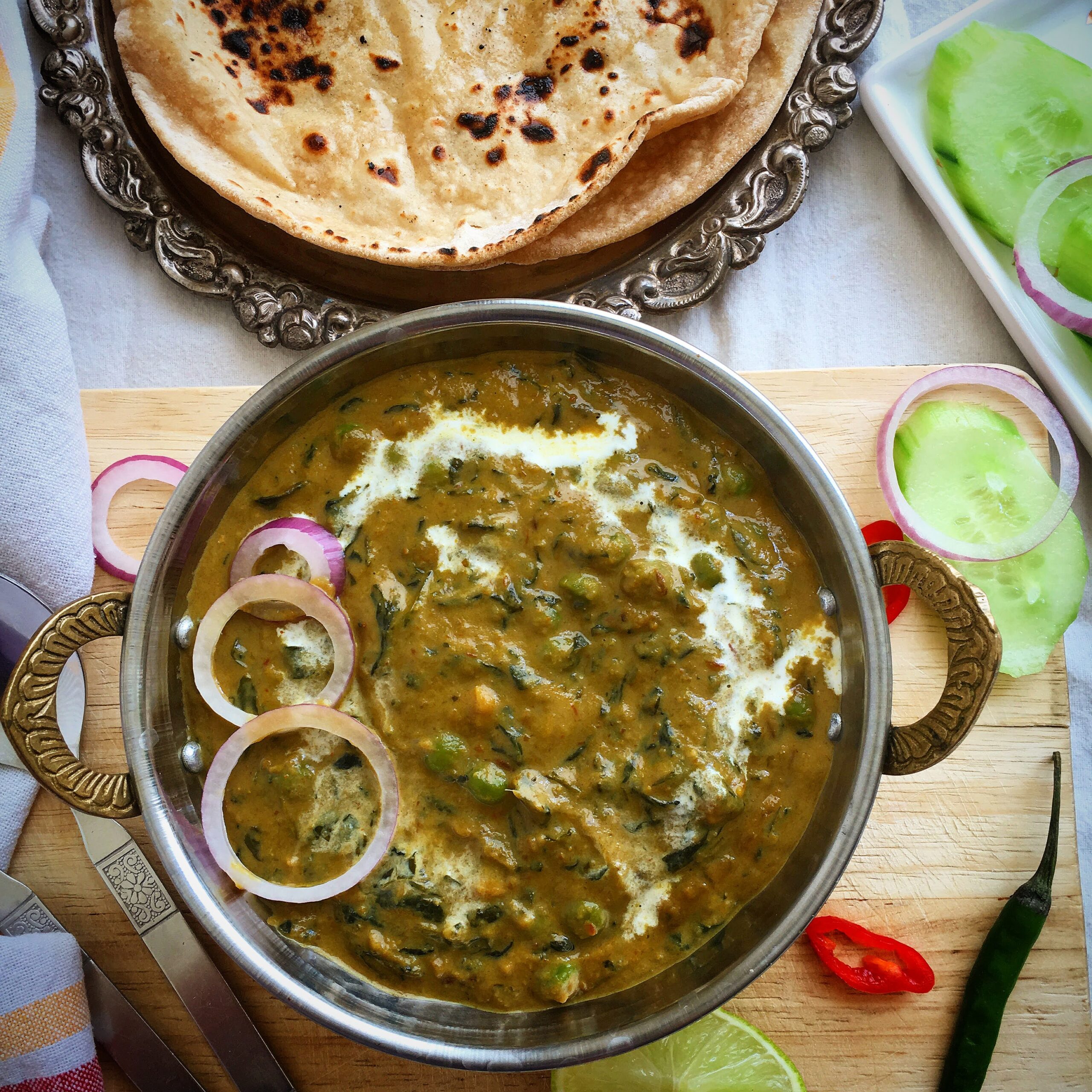 Methi Matar Malai ( Fenugreek leaves and Peas in a Creamy gravy )