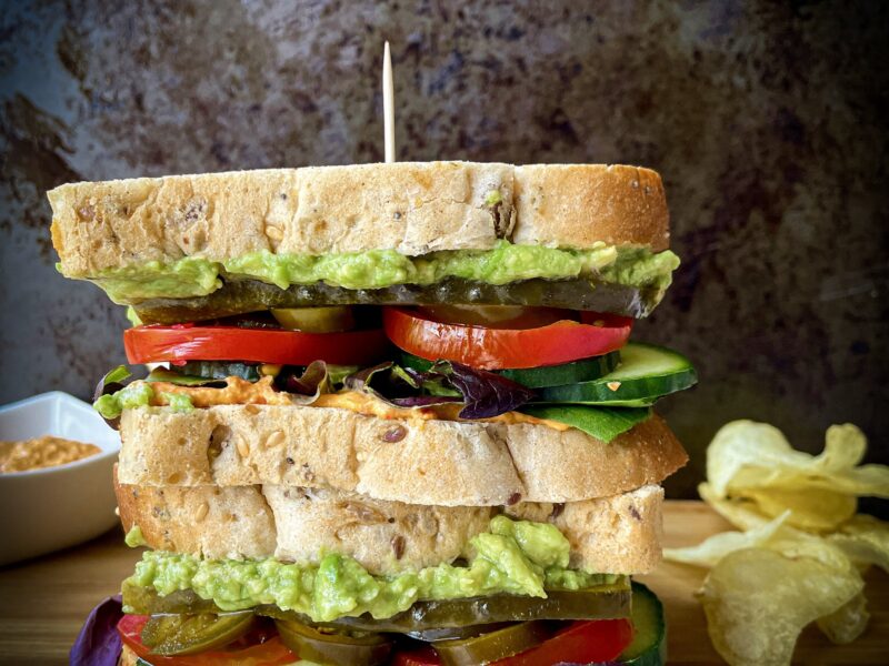 Veggie and hummus Sandwich