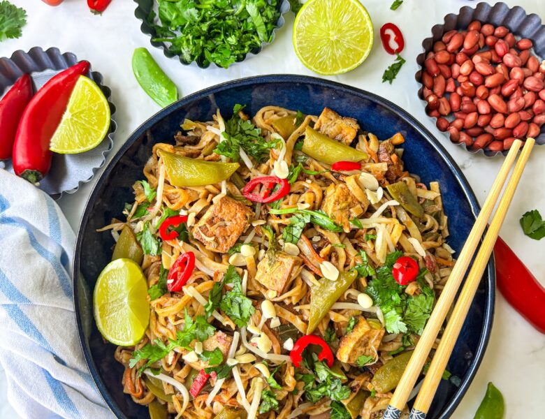 Vegetable Pad Thai with Tofu
