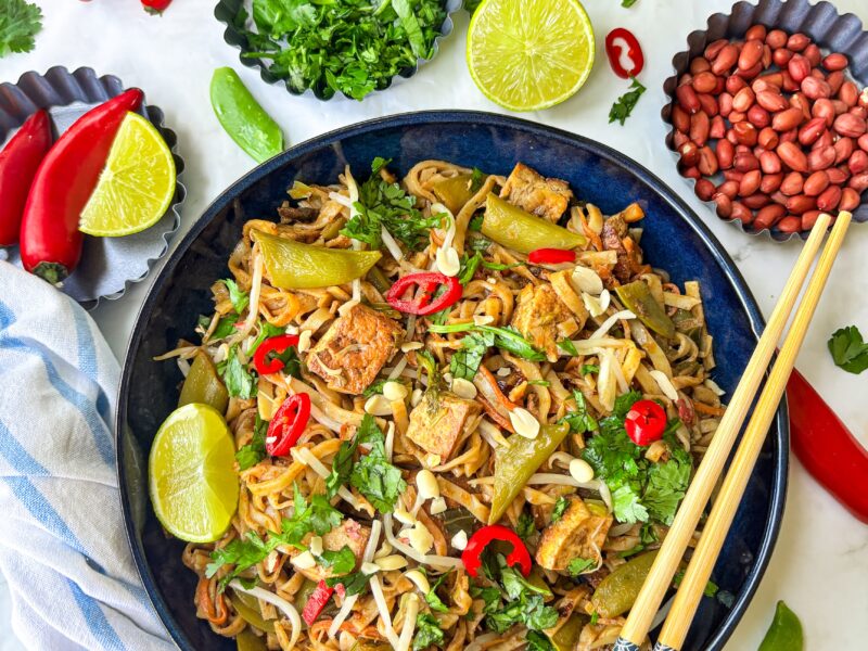 Vegetable Pad Thai with Tofu